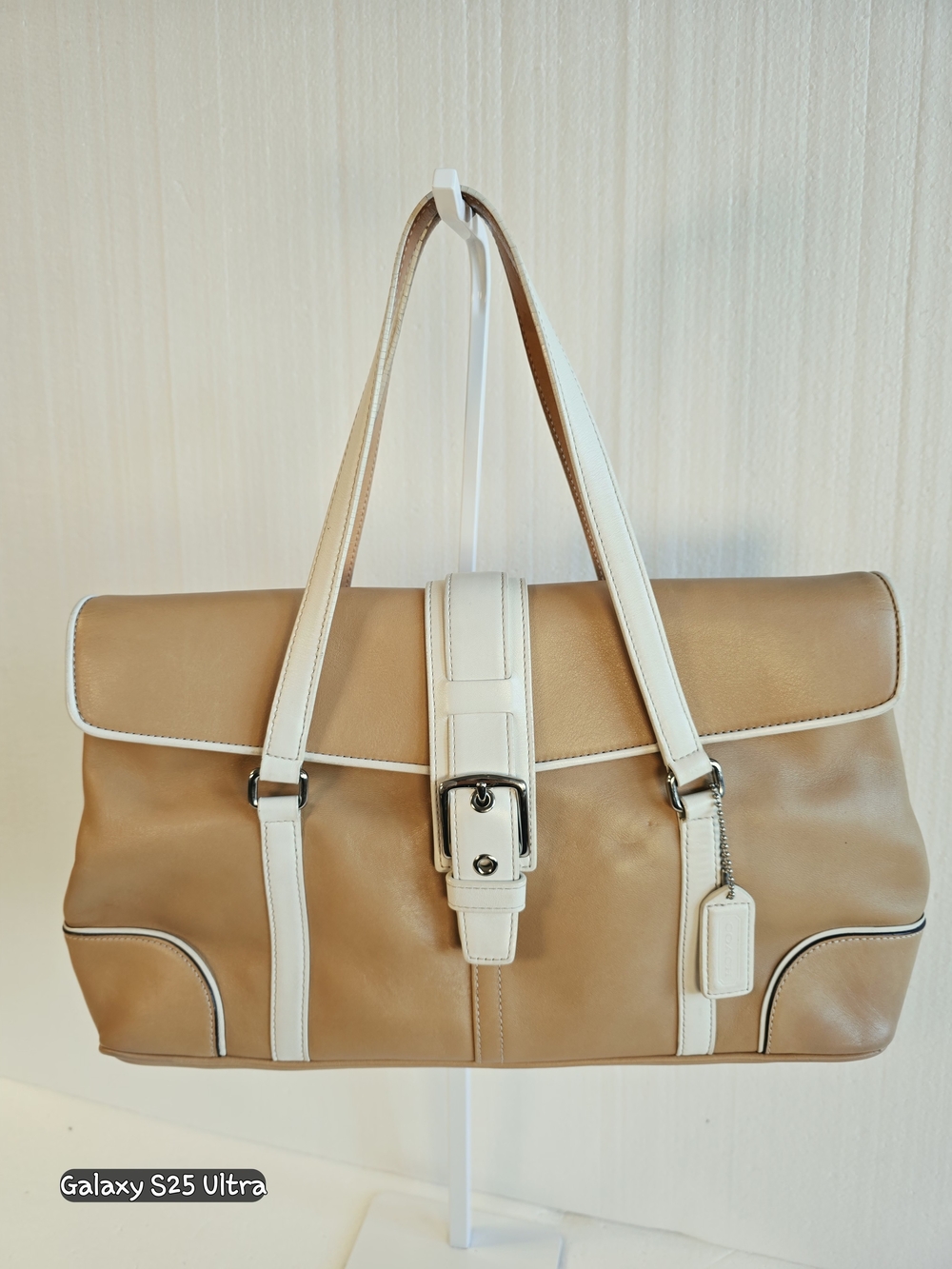 Vintage  Coach Hamptons Tan Leather Buckle Flap Satchel Bag 9268 Y2K Cream Trim